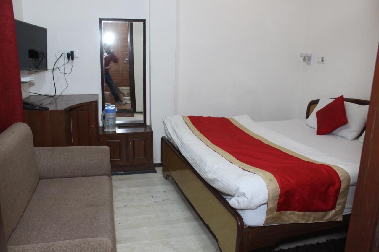 Hotel Dolls Inn Nainital Exterior foto