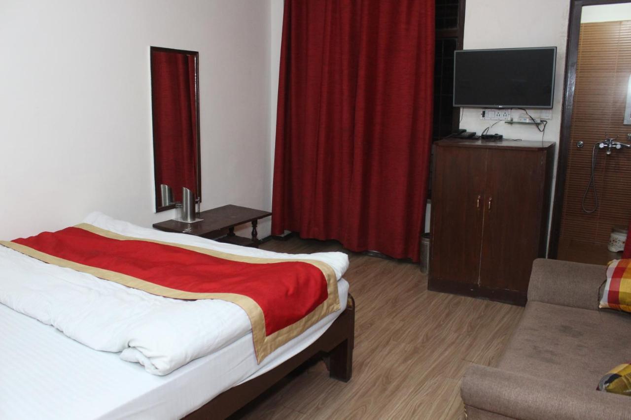 Hotel Dolls Inn Nainital Exterior foto
